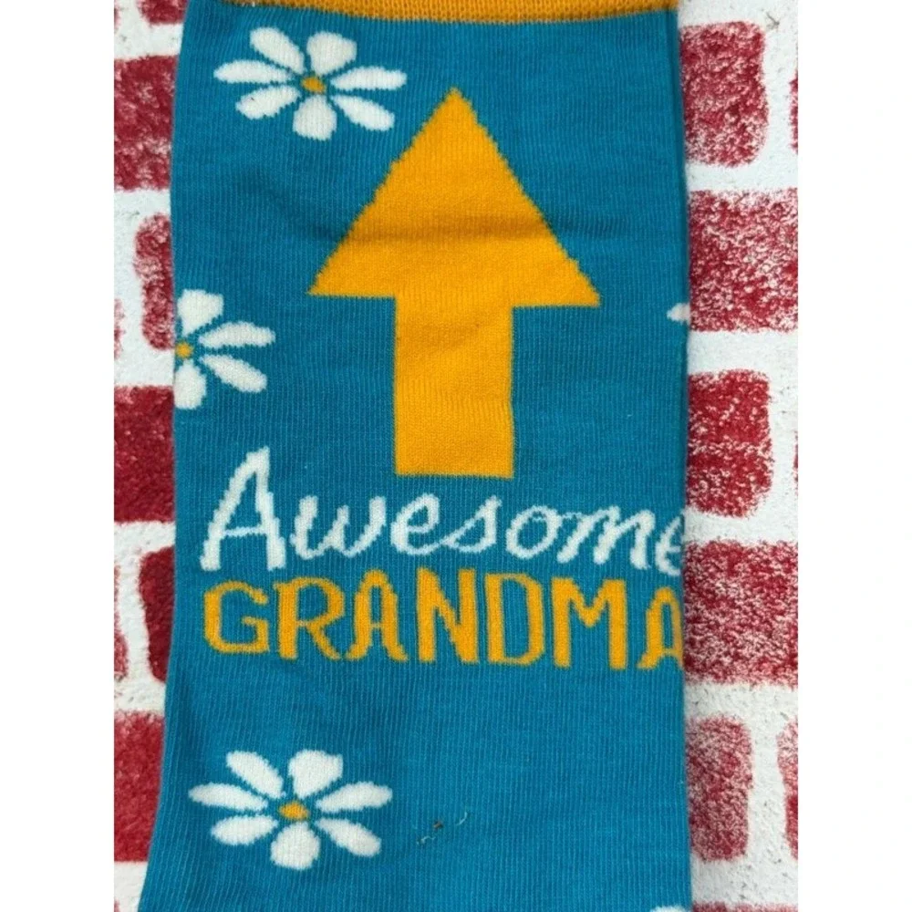 Grandma Daisy Floral Blue Yellow NWT